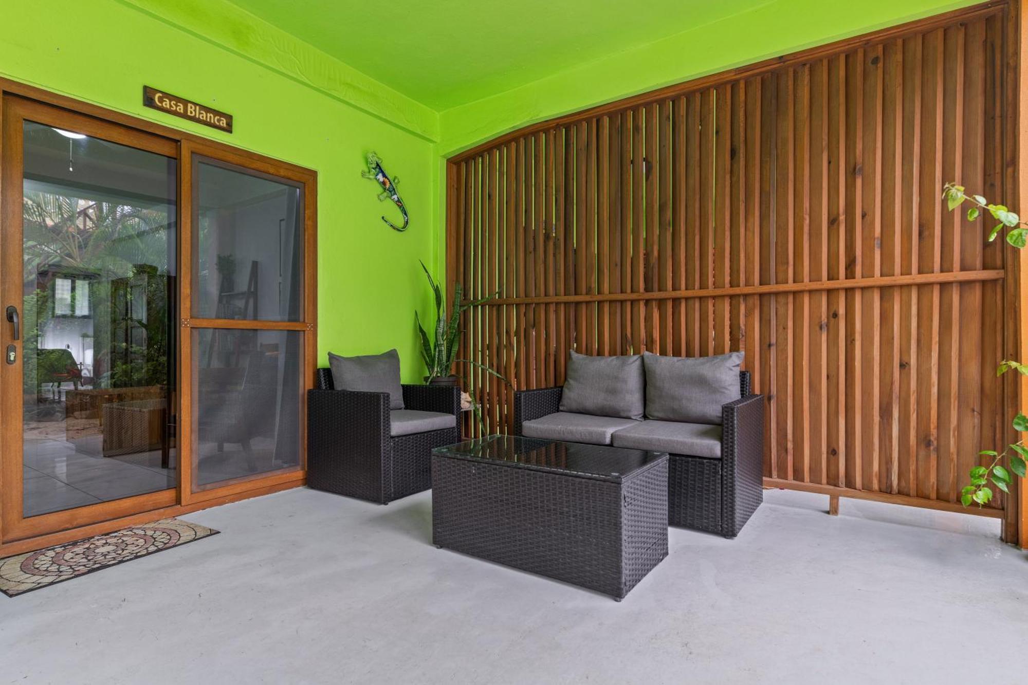 Coconut Row Boutique Hotel Хопкинс Номер фото