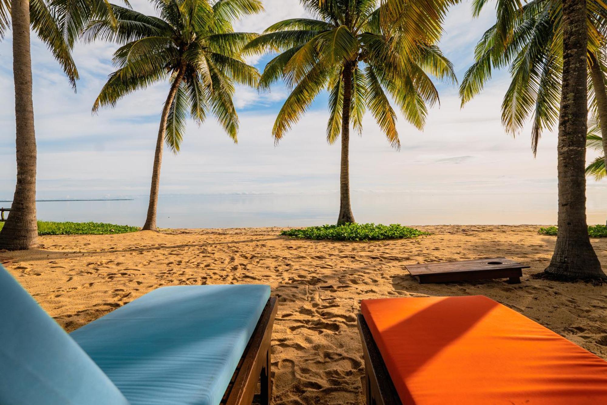 Coconut Row Boutique Hotel Хопкинс Экстерьер фото