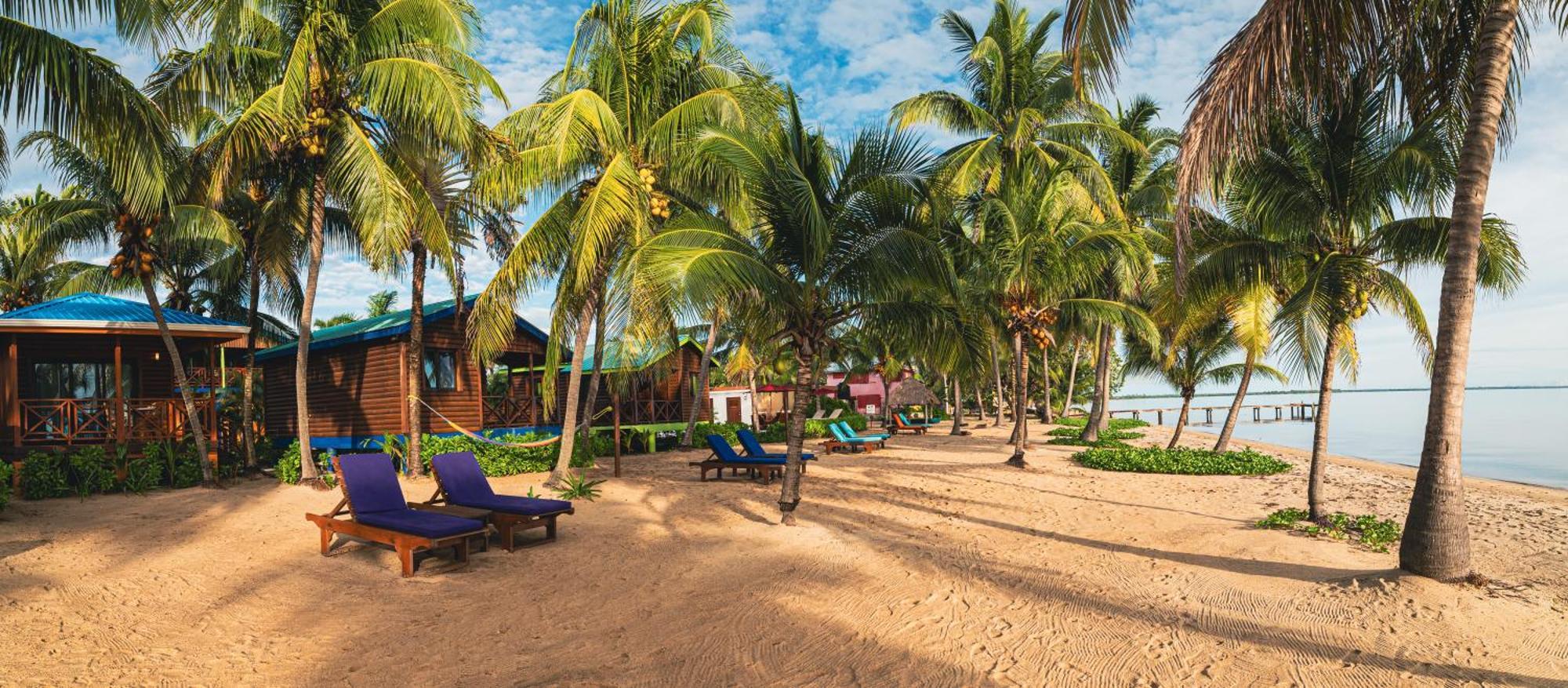 Coconut Row Boutique Hotel Хопкинс Экстерьер фото